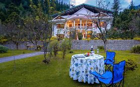 The Lama House By Veo, Stayvista - 6Bhk With Mountain View & Bathtub